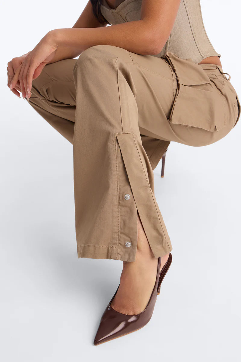 She's a Keeper Cargo Pant - Khaki