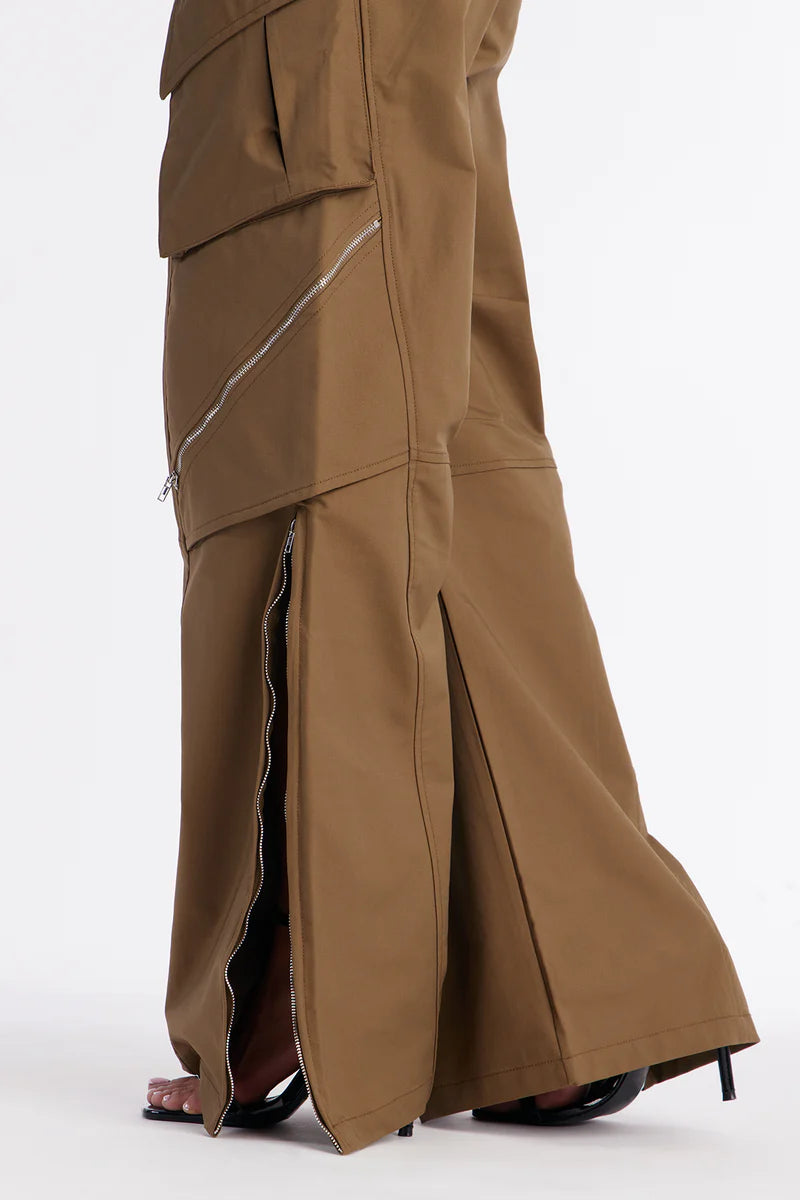 Don't Call Me Windbreaker Wide Leg Cargo Pant 33 - Military Green