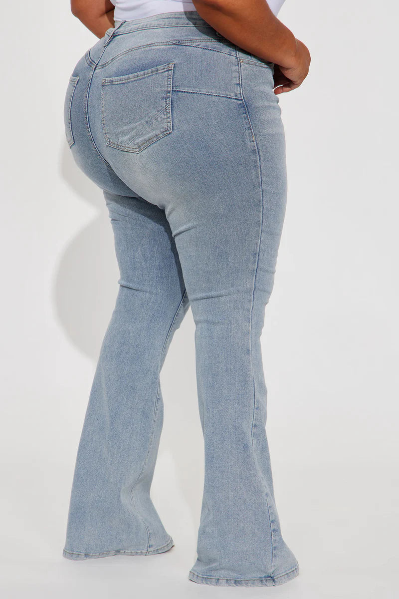 San Diego Sculpting Stretch Flare Jeans - Light Wash