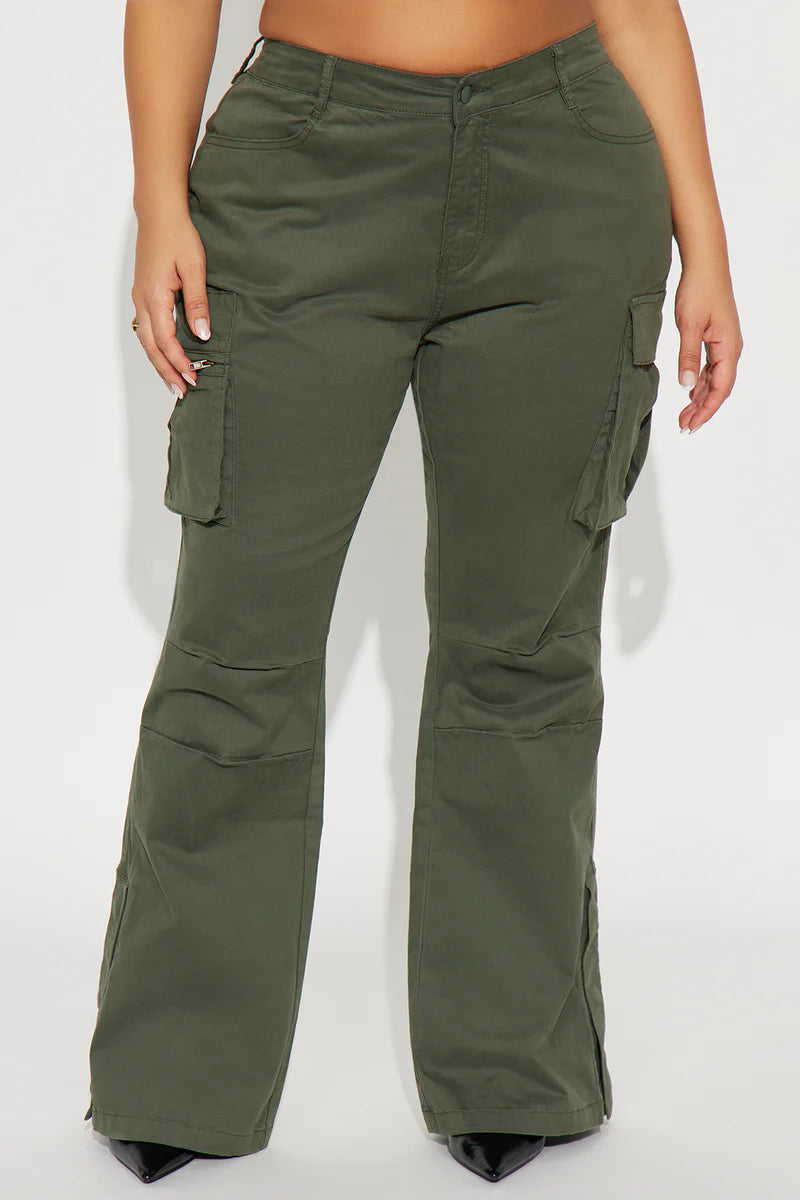 She's a Keeper Cargo Pant - Military Green