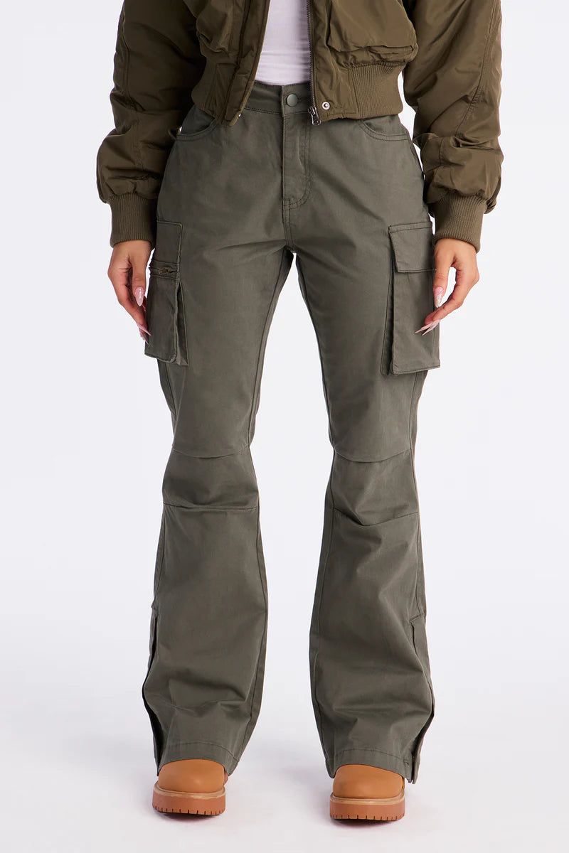 She's a Keeper Cargo Pant - Military Green