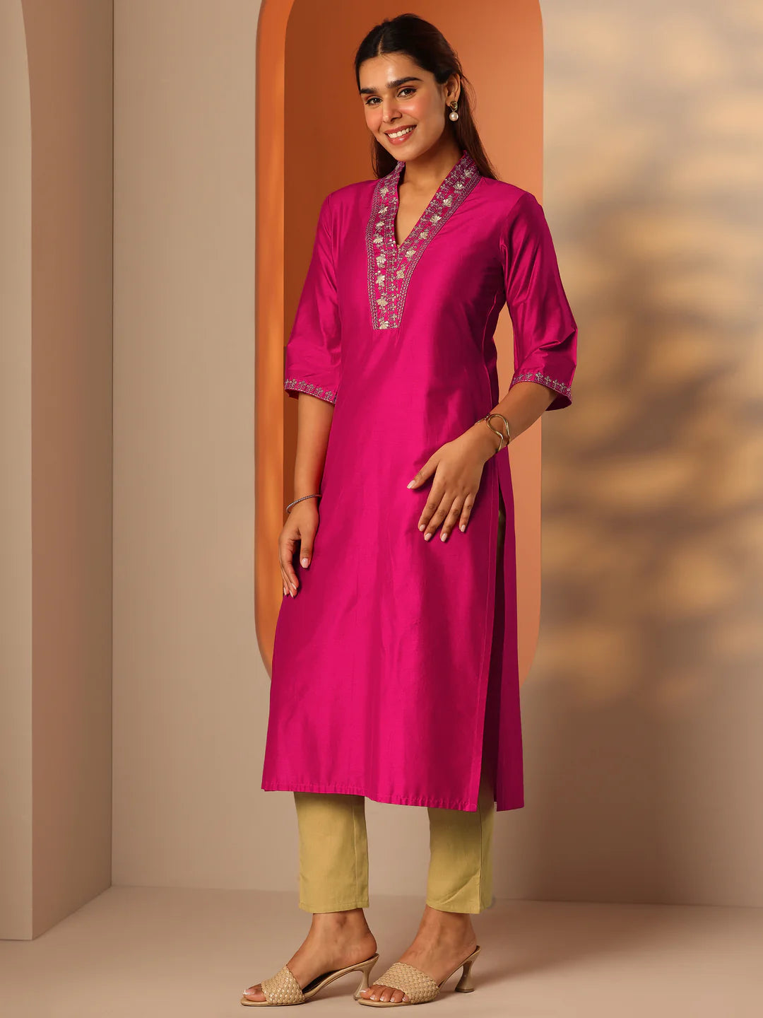 Pink Embellished Silk Blend Straight Kurta