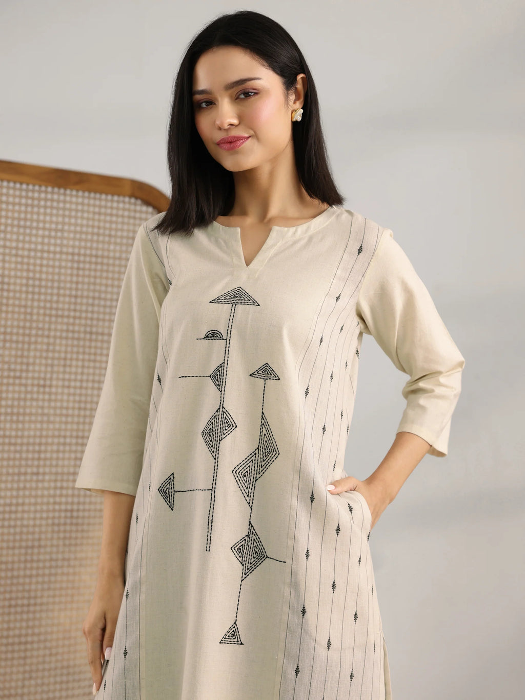 Off White Embroidered Cotton Blend Straight Kurta